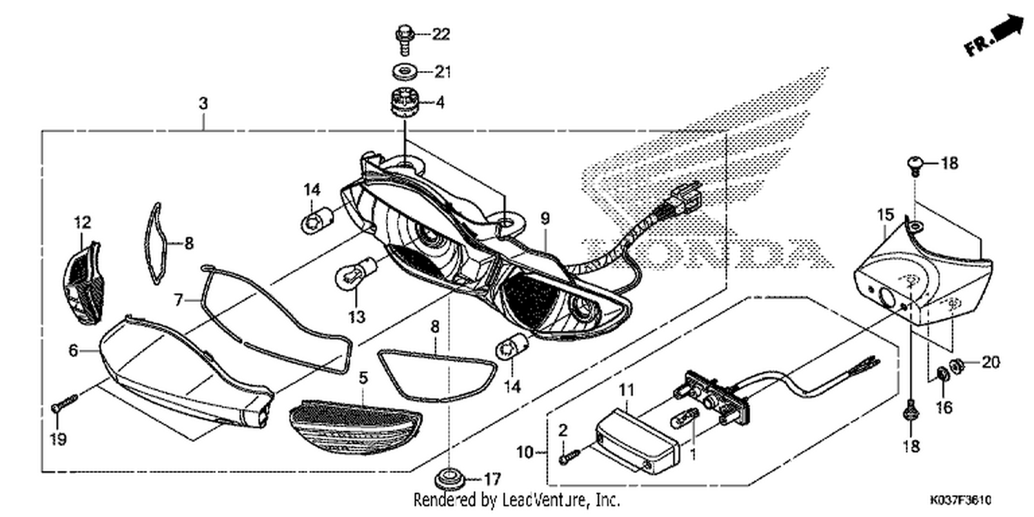  10 REAR COMBI NATI ON LI GHT
