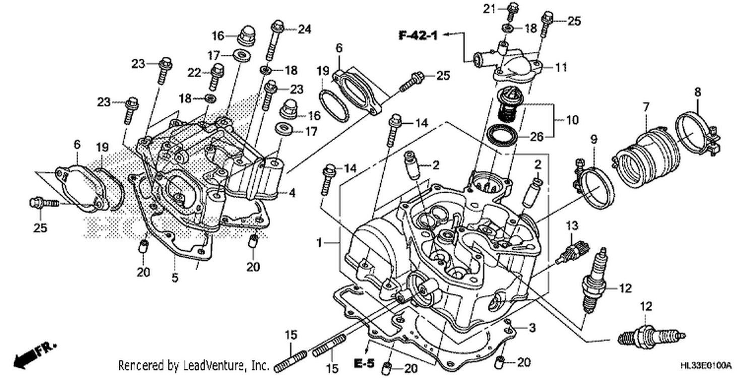 CYLINDER HEAD