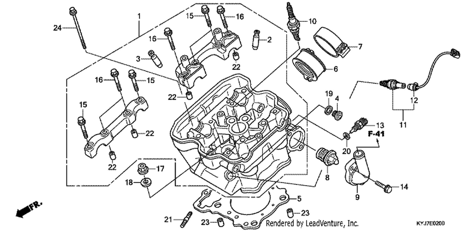  CYLINDER HEAD